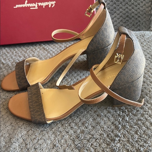 Michael Kors Brown and Tan Strappy Heels - Picture 2 of 4